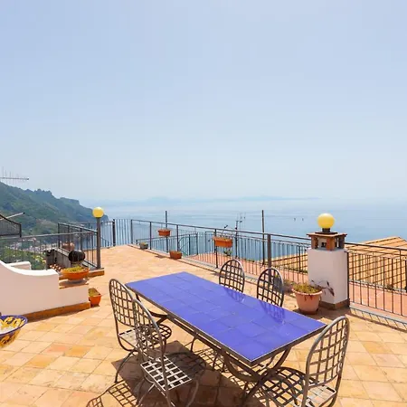 Casa Pisano Holiday home *